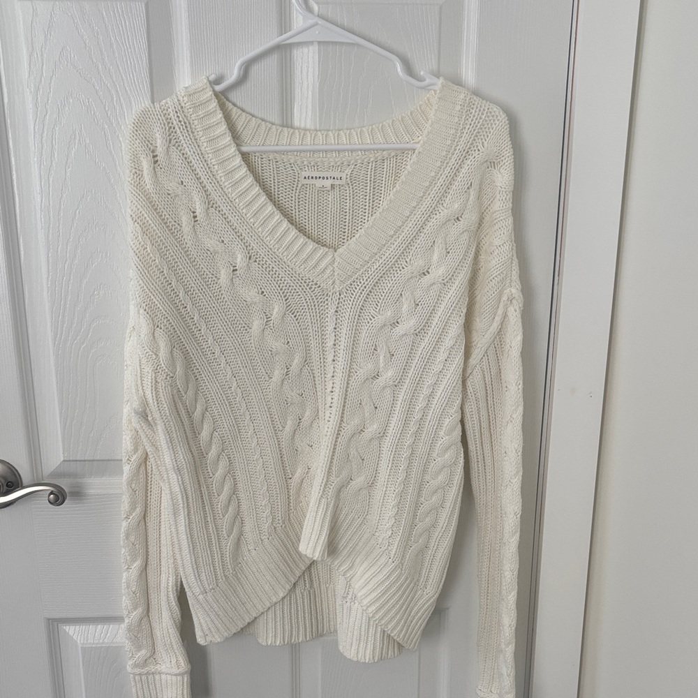 Aeropostale Women's Cream V-Neck Cable Sweater